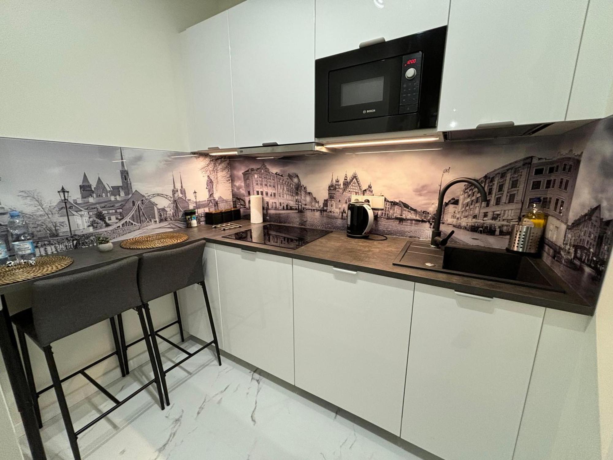 Wyjatkowe Apartamenty W Centrum วรอตซวาฟ ภายนอก รูปภาพ