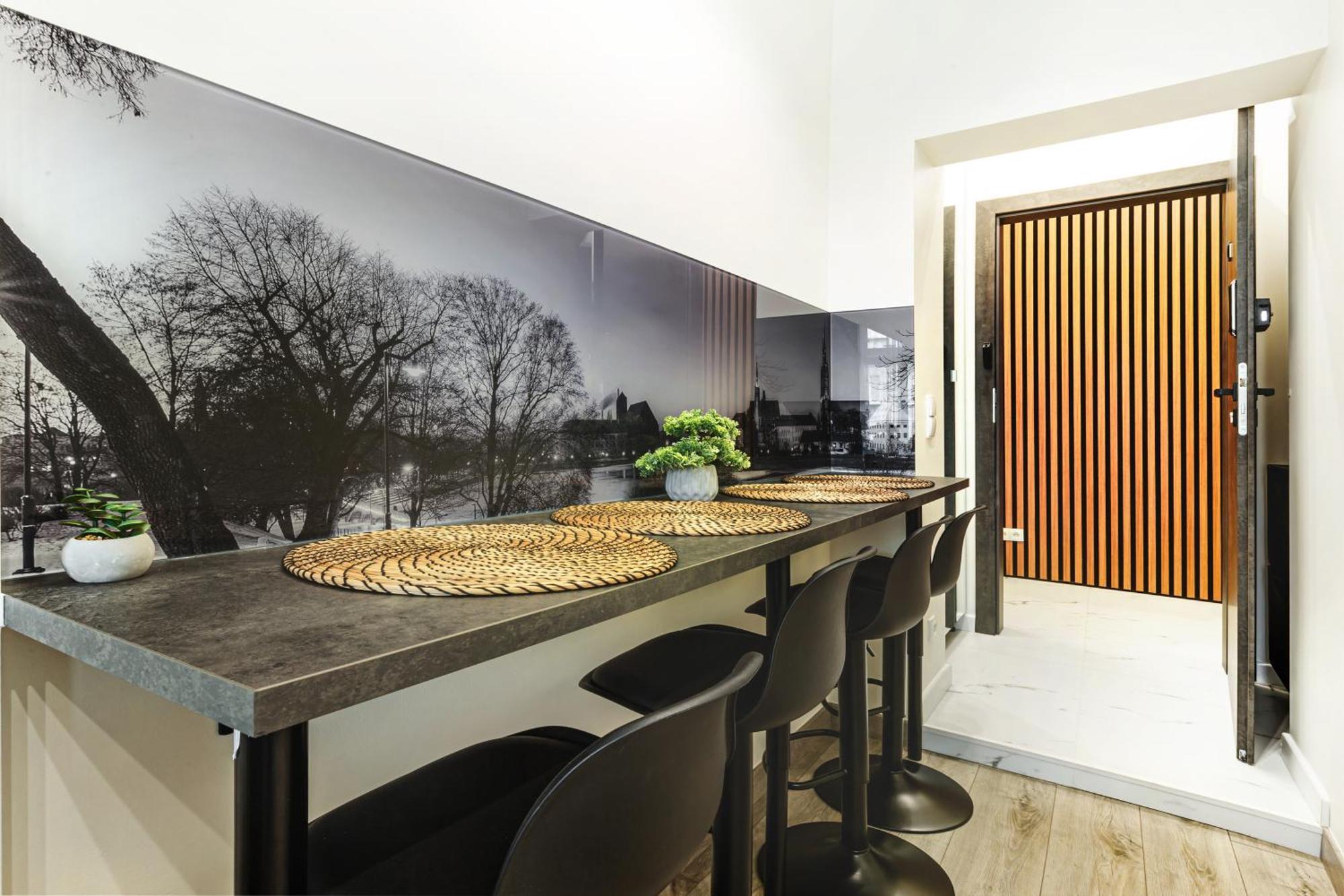 Wyjatkowe Apartamenty W Centrum วรอตซวาฟ ภายนอก รูปภาพ